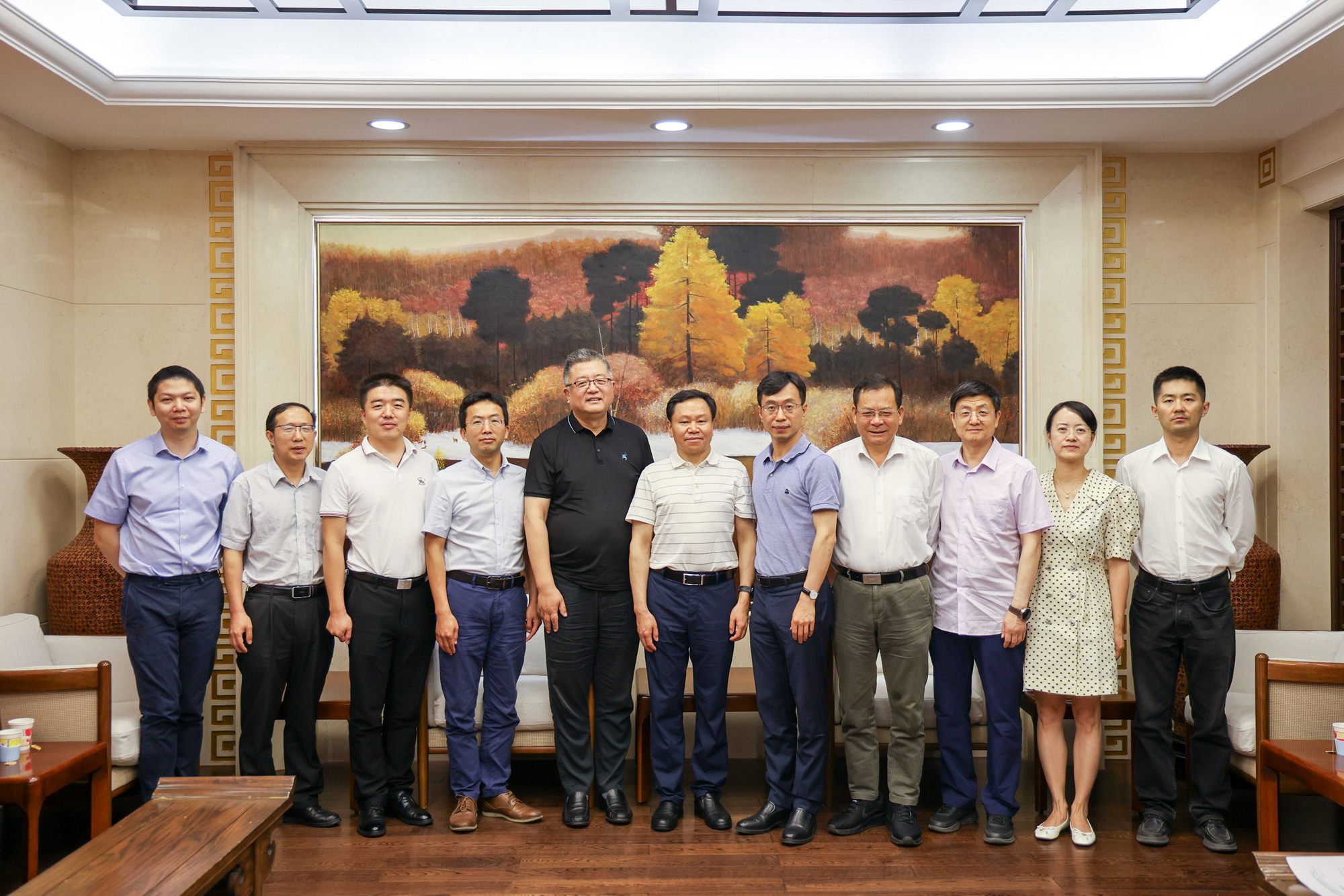 A delegation of the Development Research Center of the Yunnan Provincial People's Government visits CASS Institute of Law and CASS Institute of International Law