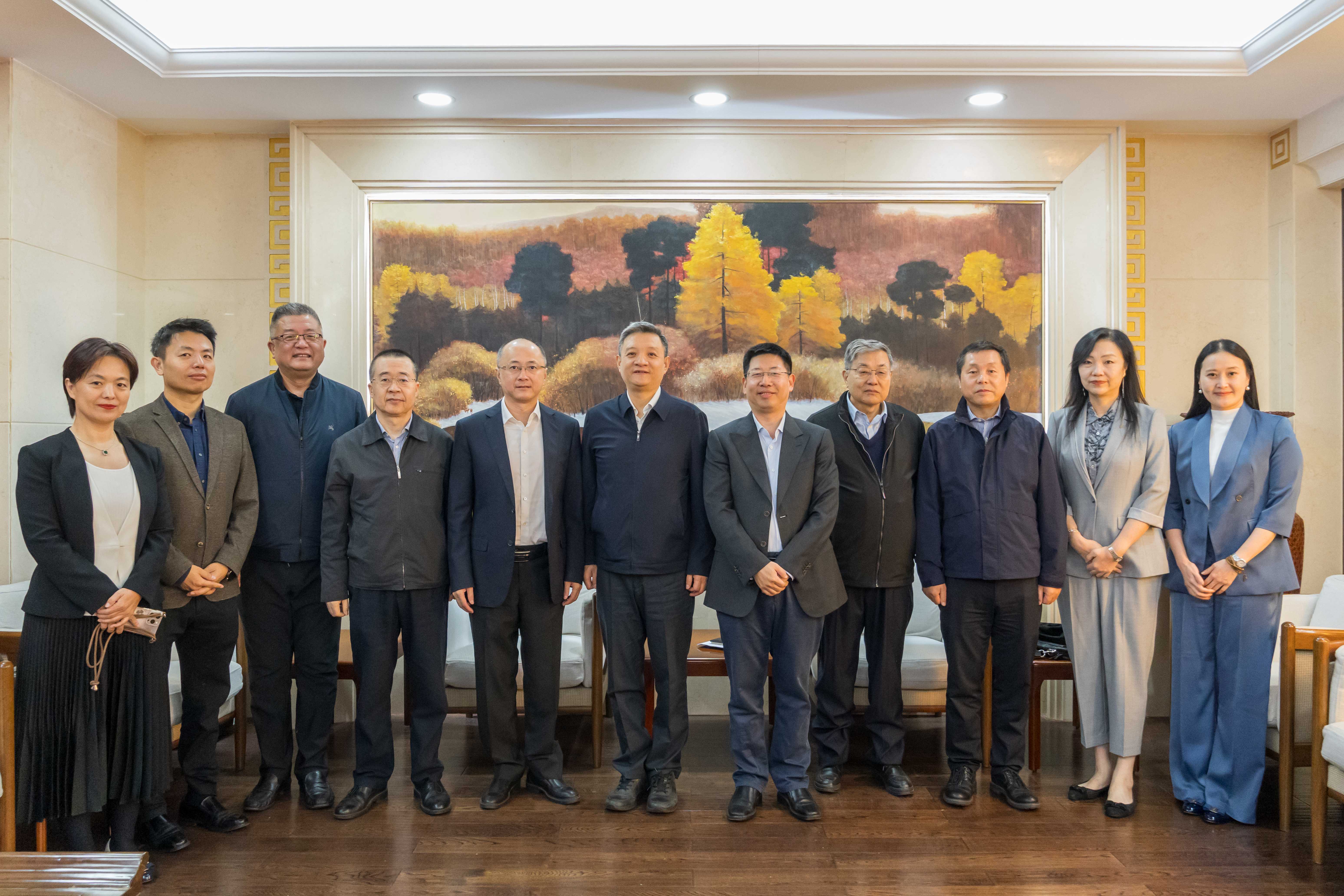 A delegation of the Public Legal Service Administration of the Ministry of Justice visits the CASS Institute of Law and the CASS Institute of International Law